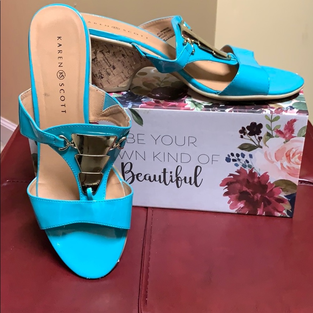 🏖️ Karen Scott Sandals, Teal with Gold Accents Sz 10